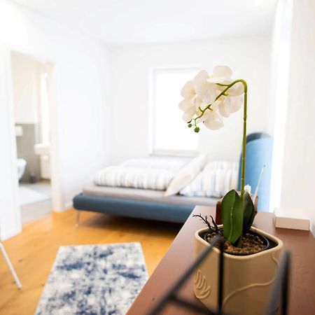 Zentral Gelegenes Apartment Augsburg Bagian luar foto